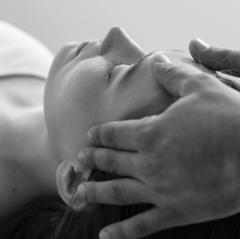 L'Ostéopathie Biodynamique : Écouter la Vie en Soi